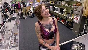 Hard-core PAWN - Tatted Babe Harlow Harrison Gives Pawnshop Possessor A Hard Time