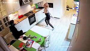 Dancing Woman Gets Suck & Fuck at Kitchen